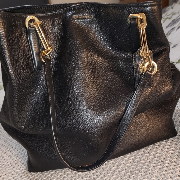 Coach Leather Purse - Picture 1 of 8